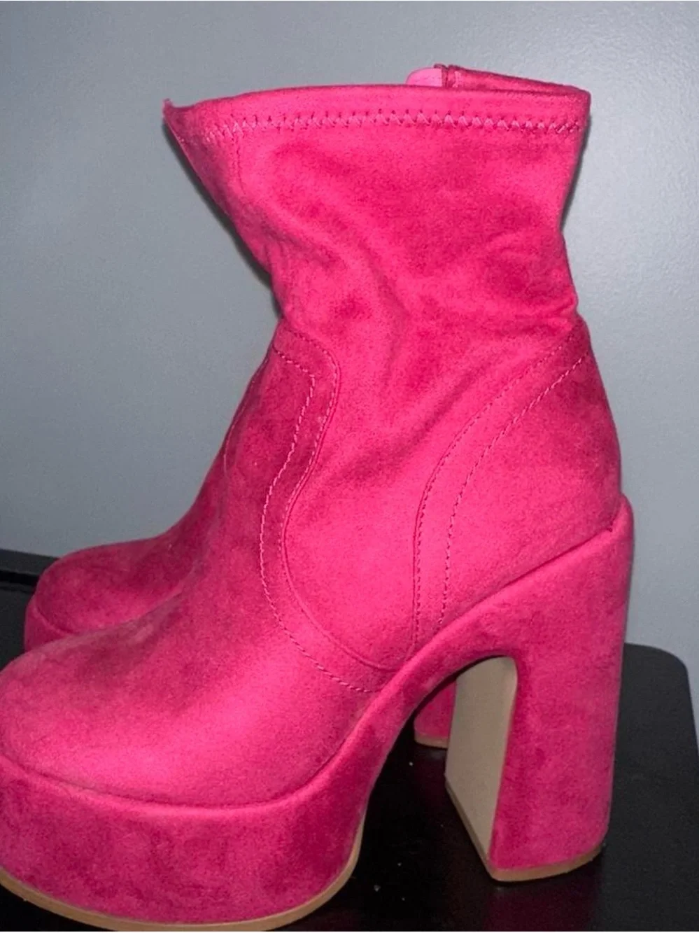 Steve Madden Platform Suede Boots